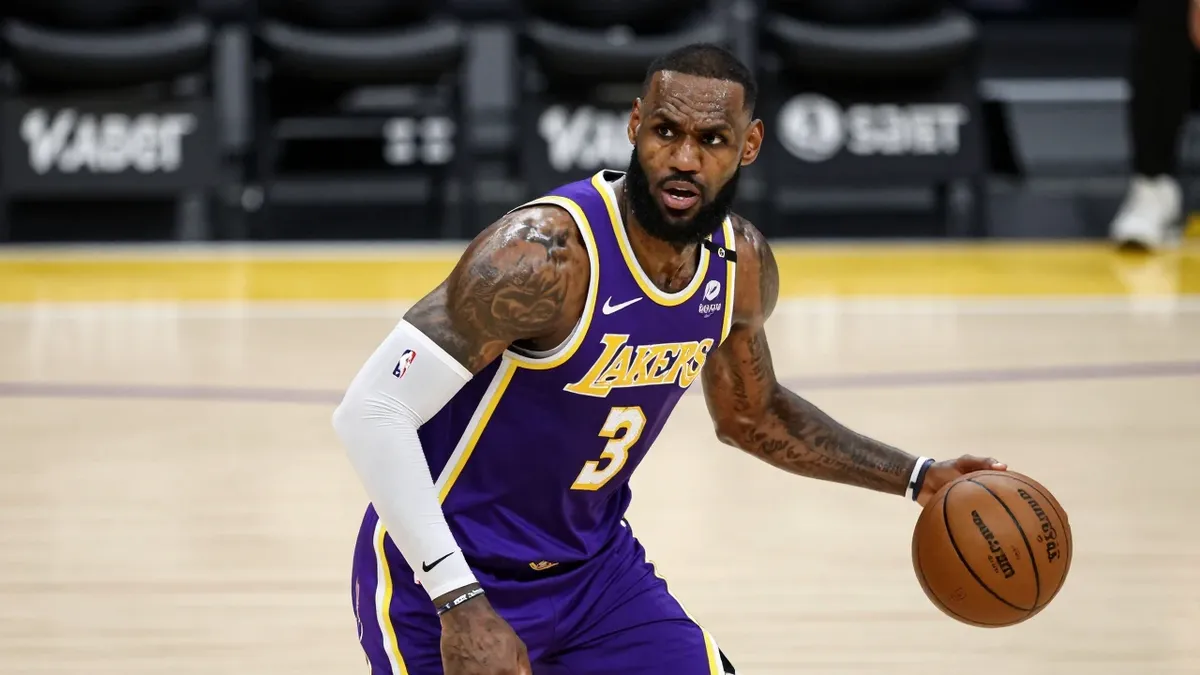The Los Angeles Lakers, after a 1-4 recent stretch, are linked to New York Knicks star Mikal Bridges as their new top...
