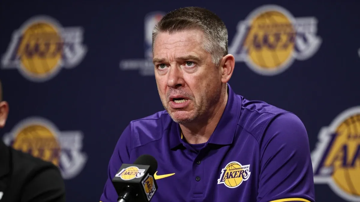 Los Angeles Lakers legend Derek Fisher delivers a negative update on the team's future, questioning their roster compared...