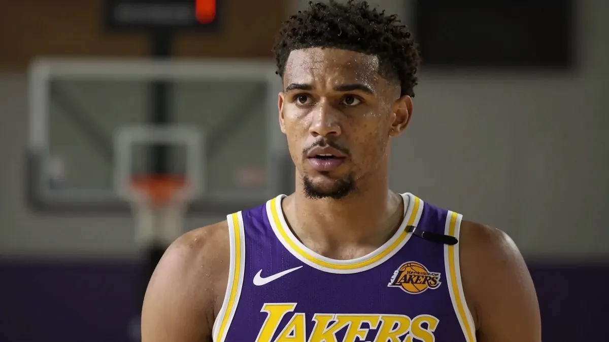 The Los Angeles Lakers' Jake Laaravia emerges as a trade target for the Chicago Bulls