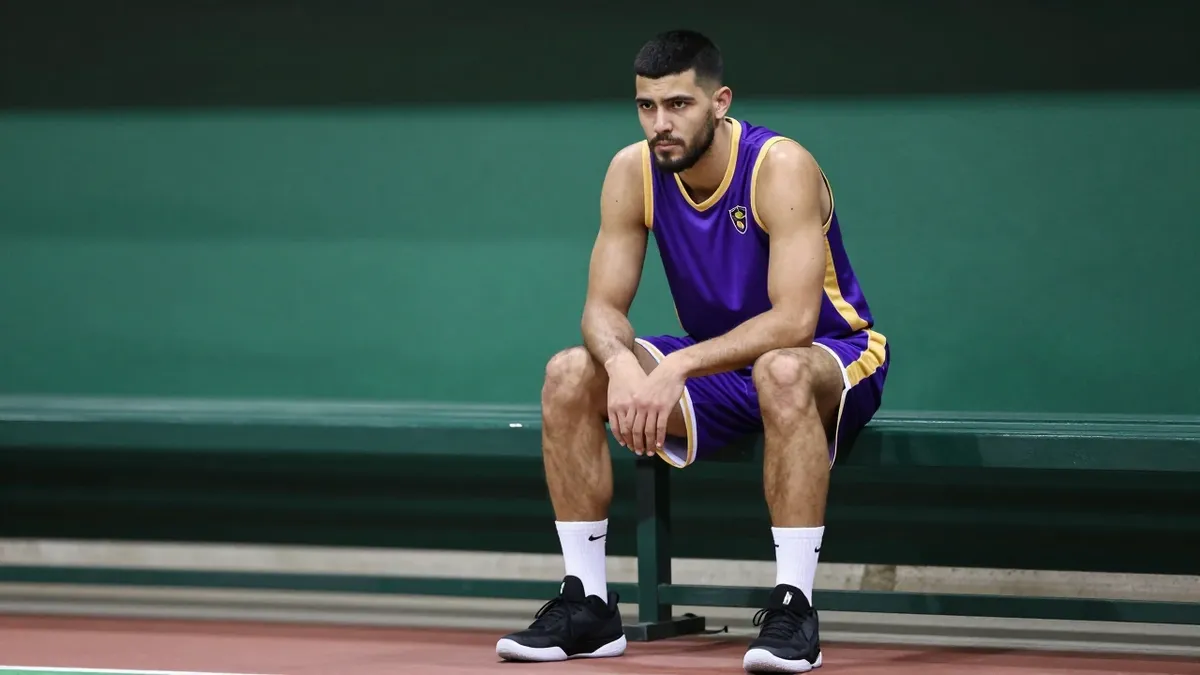 Los Angeles Lakers' Ziaire Williams defiant on NBA flopping fine after 4-1 start